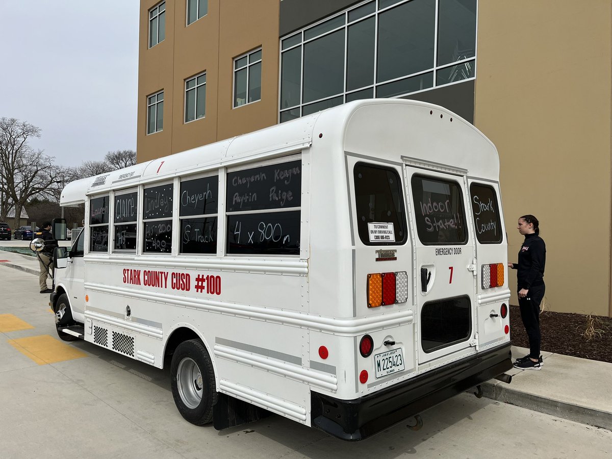 SCGirlsTrack1's tweet photo. On our way to Indoor State!! Let’s go get em girls! @BrettMElliott1 @Megan_McGann @stark_high #PHEARCE #AllIn https://t.co/N3qO5ipfSZ