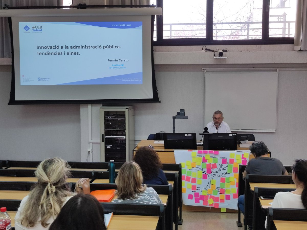 jtovar63's tweet photo. Sólo unos pocos, como @FerminCerezo, son capaces de mantener el interés de unos alumnos y alumnas, un ☀️ viernes por la tarde , hablando de innovación pública en la administración. Un placer escucharle. Màster de Gestió de Polítiques Públiques @FUEIB @UIBuniversitat https://t.co/5Fk3F5rttm