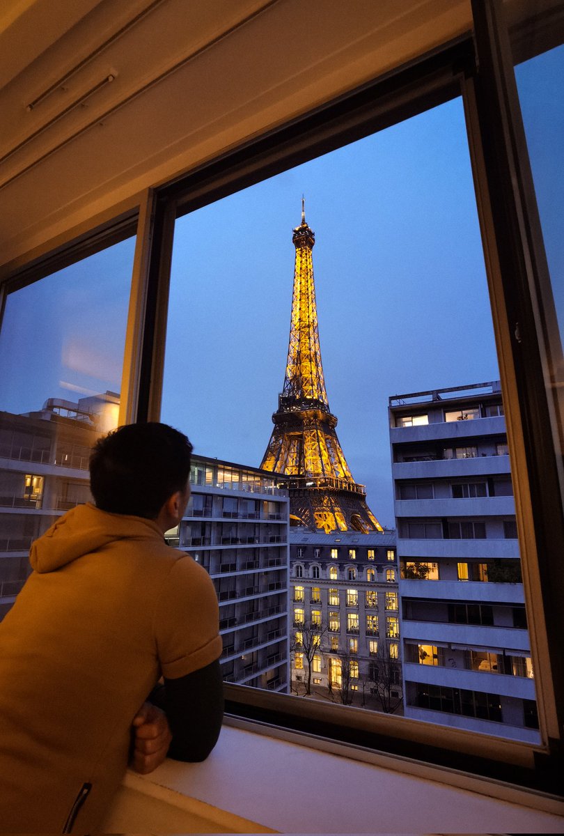 Nano_Qnoys's tweet photo. Eiffel Tower Paris
#PARIS #PULLMANPARISTOUREIFFEL #eiffeltower #eiffel #france #roomwithview https://t.co/DWjHzxsyeG