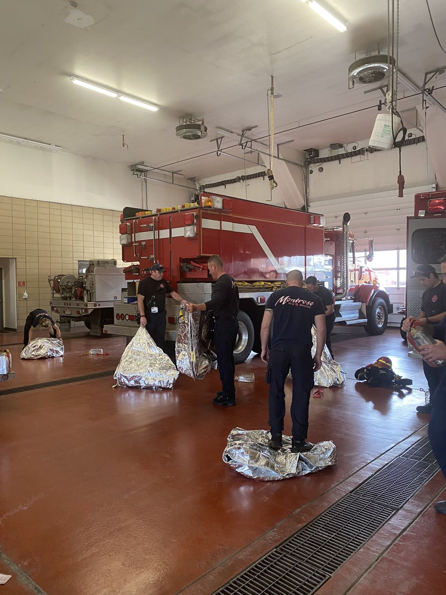 MontroseFPD's tweet photo. Firefighter Friday 🚒👩🏼‍🚒👨🏻‍🚒🚑

Wildland Refresher Classes ✔️ https://t.co/fCXCcZGIxF