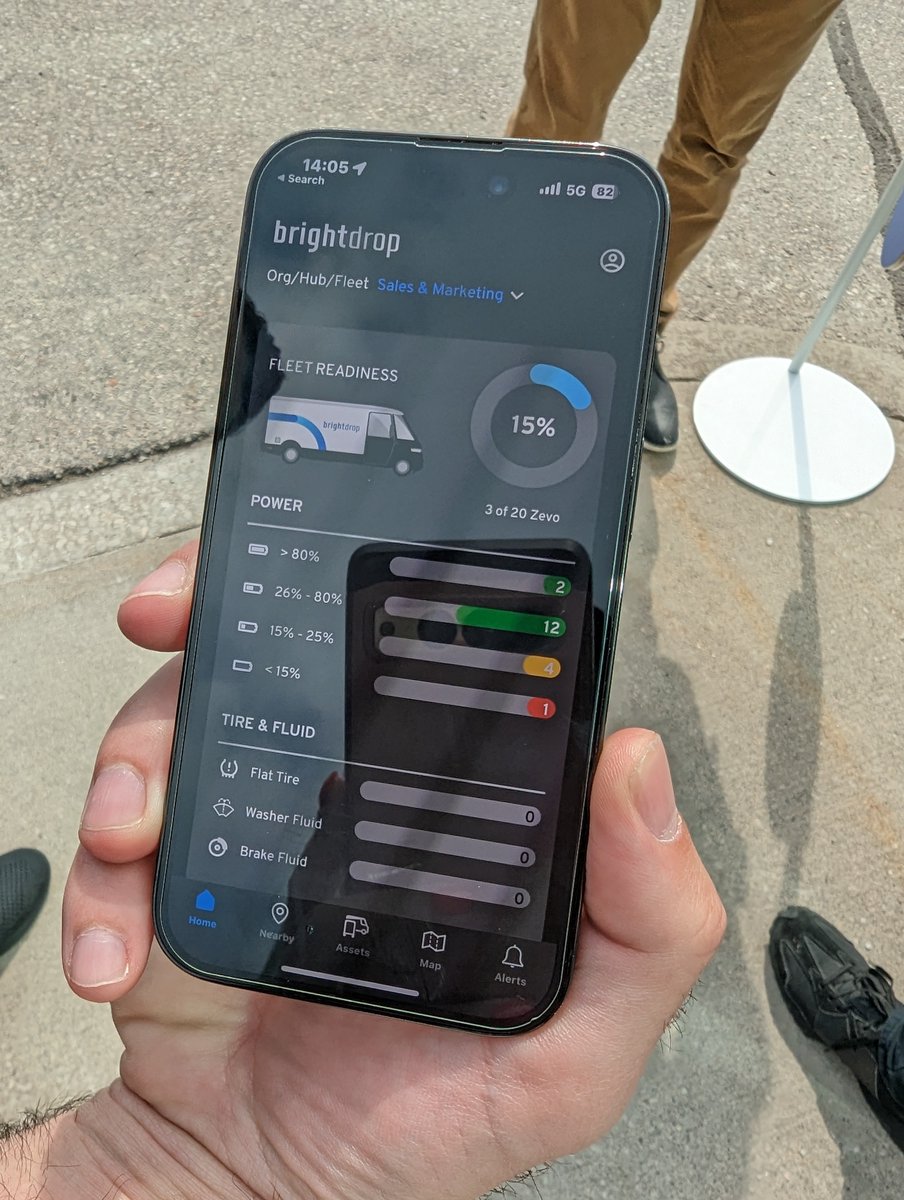 As we continue to see the increase in e-commerce across Canada, our team is electrified &amp; excited to further explore BrightDrop's fleet in our commitment to provide a more eco-friendly delivery solution.

Innovating &amp; creating a greener final mile delivery in Canada.