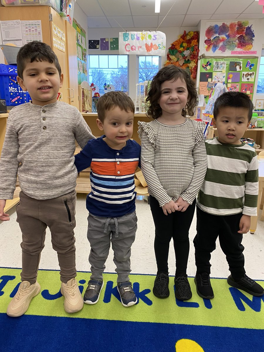 D31BeeHiveSI's tweet image. Patterns, Patterns Everywhere in 3k-1 at #Woodrow! #PatternDay @DrJoyAbrams @AP_JelaniMiller @DrMarionWilson @CSD31SI @NYCSchools