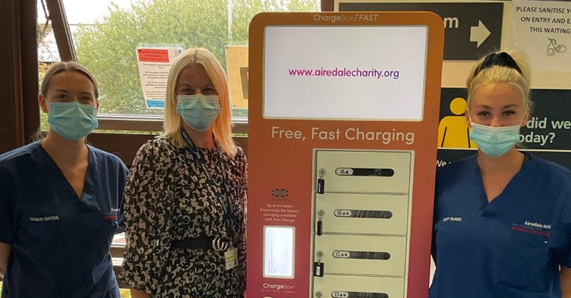 ChargeBox's tweet photo. Helping patients keep their phones charged has become essential in hospitals. Watch here why Barts NHS chose ChargeBox's Fast Charge free-to-use solutions. Could we help your hospital? https://t.co/VR1bmAo6Xx #NHS #health #healthcare #nurses #doctors