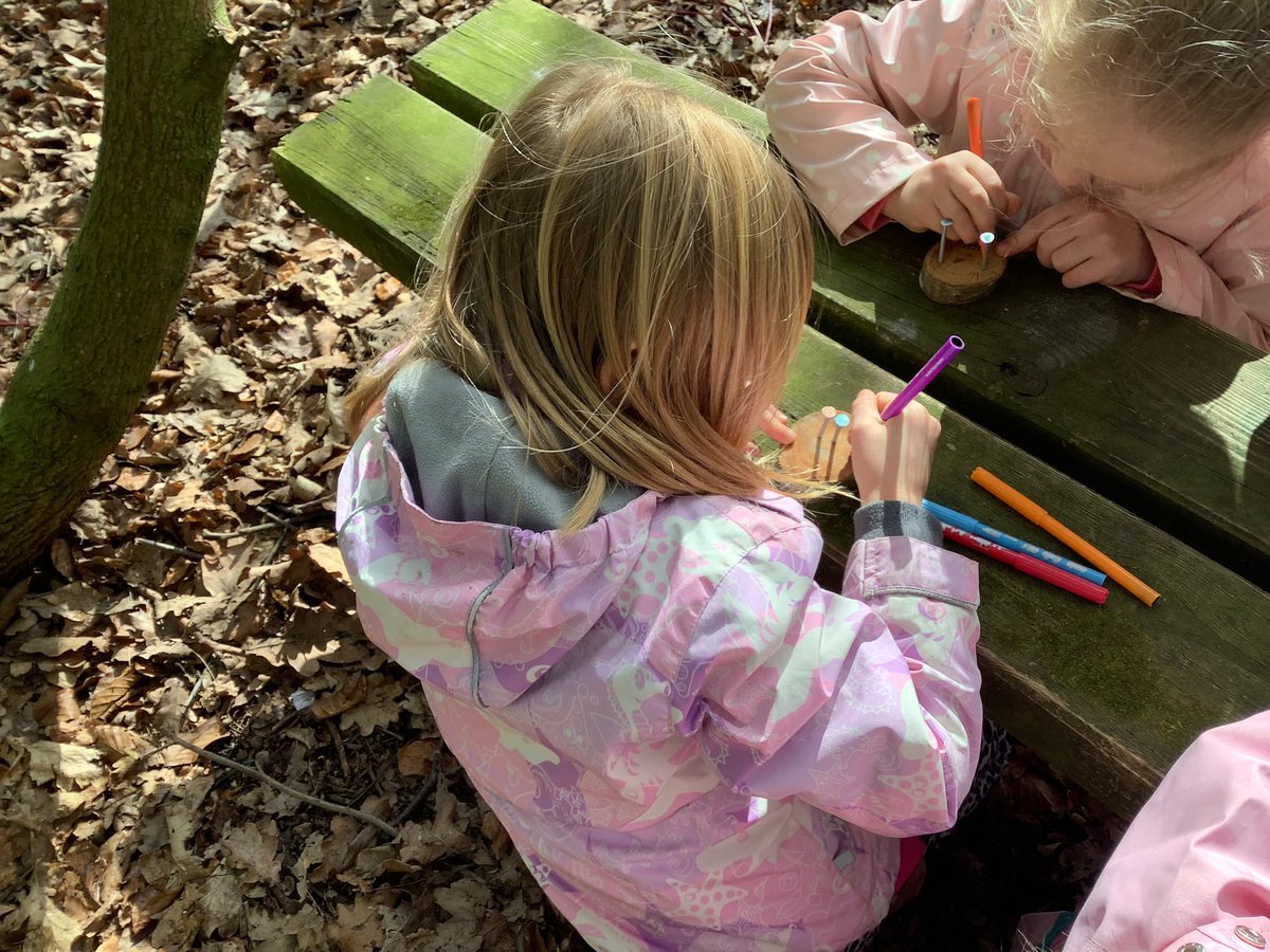 StPhilipsY2C's tweet photo. We had a fabulous morning yesterday at forest school. We used hammers and nails to make the face of the Green Man who brings the spring to the forest! @StPhilipCEAP https://t.co/GqvTzwK80F