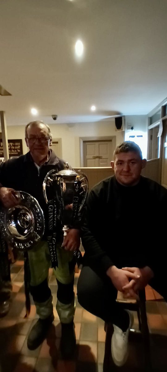 From South County Dublin to Campile of Wexford 😁My father yesterday evening  at his local Harts with the Grand Slam & Triple Crown trophies & of course the legend Tadhg Furlong #OnlyInIreland #GrandSlam #LocalLegend #IrelandLegend 🇮🇪