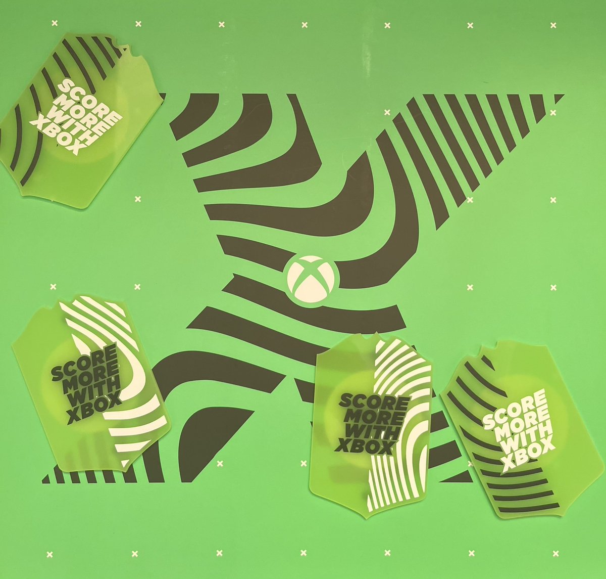 🚨 Pour la sortie des FUT BIRTHDAY 🎂 sur #FIFA23 on vous fait gagner avec <a href="/XboxFR/">Xbox FR</a> 2 x 12 000 Points FIFA ! #ScoreMoreWithXbox ⚽️

Pour Participer  :🎁 
- Follow <a href="/TwinsFifaHD/">Les Twins</a> &amp; <a href="/XboxFR/">Xbox FR</a> 
- Like &amp; Retweet ce post afin d'être éligible

TAS : Le Dimanche 26/03🍀