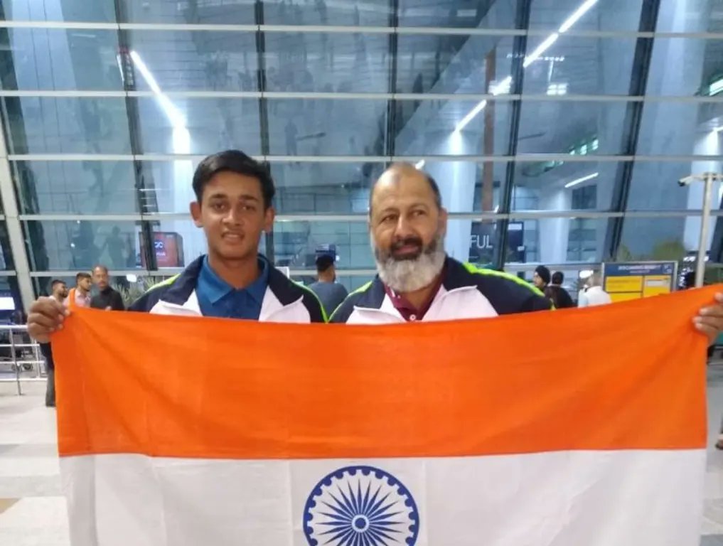 AITA__Tennis's tweet photo. Off to Malaysia 🇮🇳🎾
Our U14 Boys are all set to participate in the World Junior Tennis Championship for the Asia-Oceania final qualifying event to be held in Kuching, Malaysia.
A glimpse of the team at the Delhi airport on the eve of the team's departure on Friday..😍
#WJTC https://t.co/WlMpWmlGfC