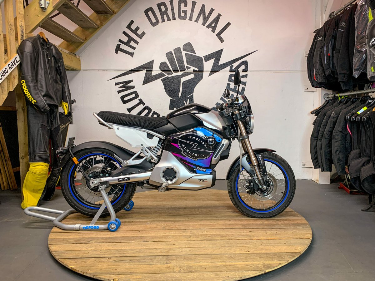 EngElecMotCo's tweet image. Work with the largest second-hand electric specialist &amp;amp; stockist in the UK⚡️2019 Super Soco TC Max,£3,590. Optional mobile servicing, EEMC warranty, High-Voltage-Health-Check, part ex, financing available with nationwide delivery⚡️🏍️bit.ly/40vs94E #supersoco #tcmax #bike