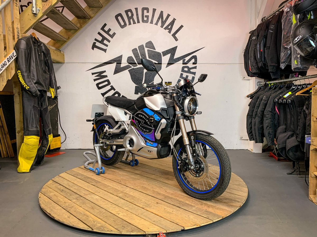 EngElecMotCo's tweet image. Work with the largest second-hand electric specialist &amp;amp; stockist in the UK⚡️2019 Super Soco TC Max,£3,590. Optional mobile servicing, EEMC warranty, High-Voltage-Health-Check, part ex, financing available with nationwide delivery⚡️🏍️bit.ly/40vs94E #supersoco #tcmax #bike