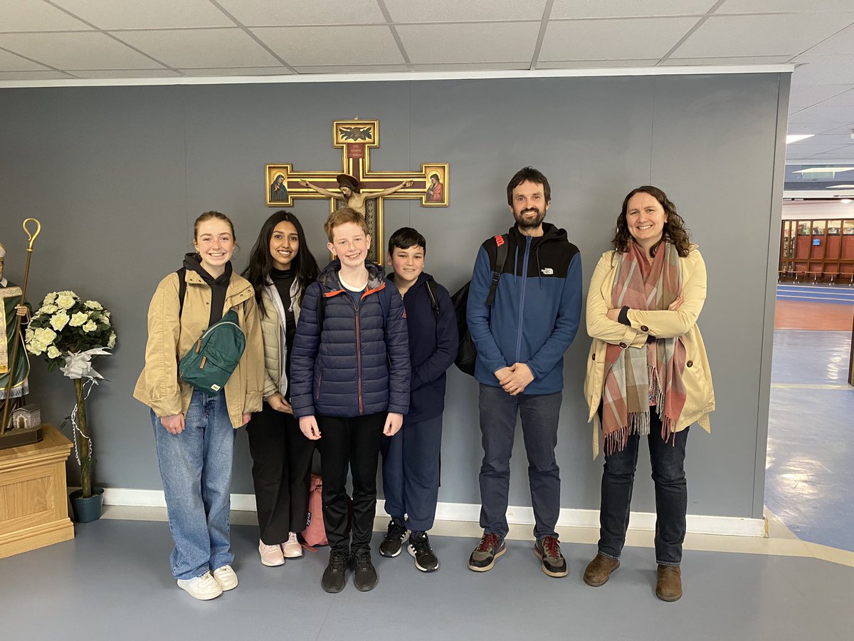 St. Ninian's Chemistry tweet media