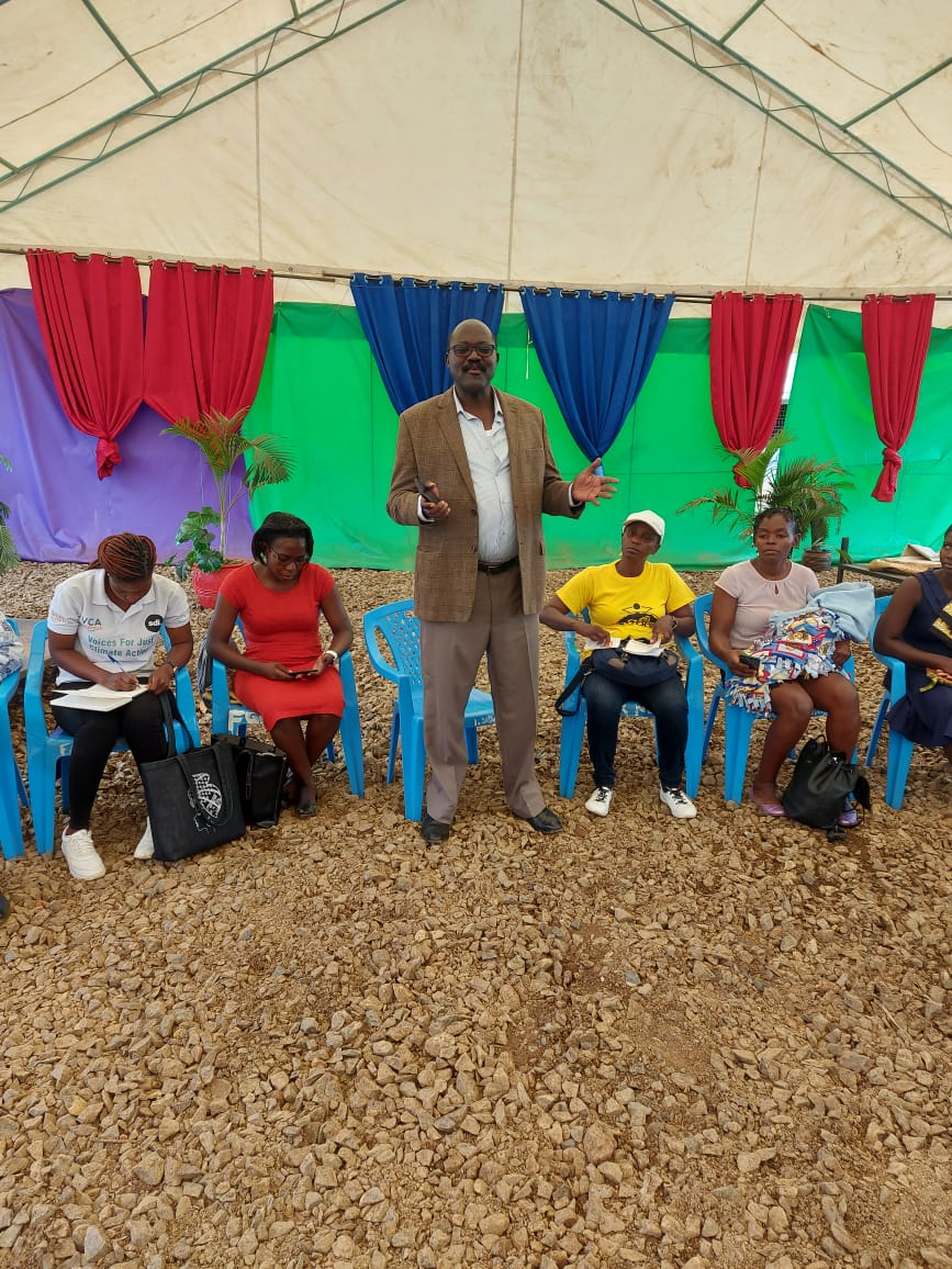 DAbrahamB's tweet image. Prof Wagah of @Maseno_Uni speaking on engaging the students and the community to co-produce knowledge @Wanavijiji_sdi 
#VulnerabilityMapping