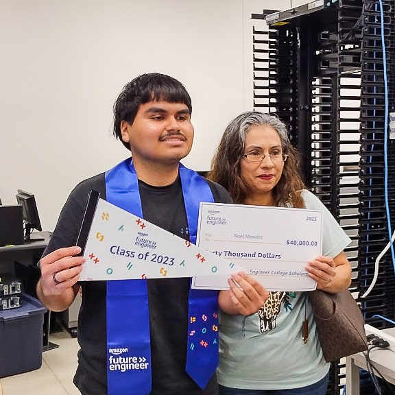 DelValleISD's tweet photo. We want to congratulate Noel Mendez as he was awarded two major scholarships, one from Dell for $20,000 and the other from Amazon for $40,000 as part of their Future Engineer College Scholarship!!! An incredible accomplishment! Congratulations, Noel! https://t.co/6lxlCFz4xb