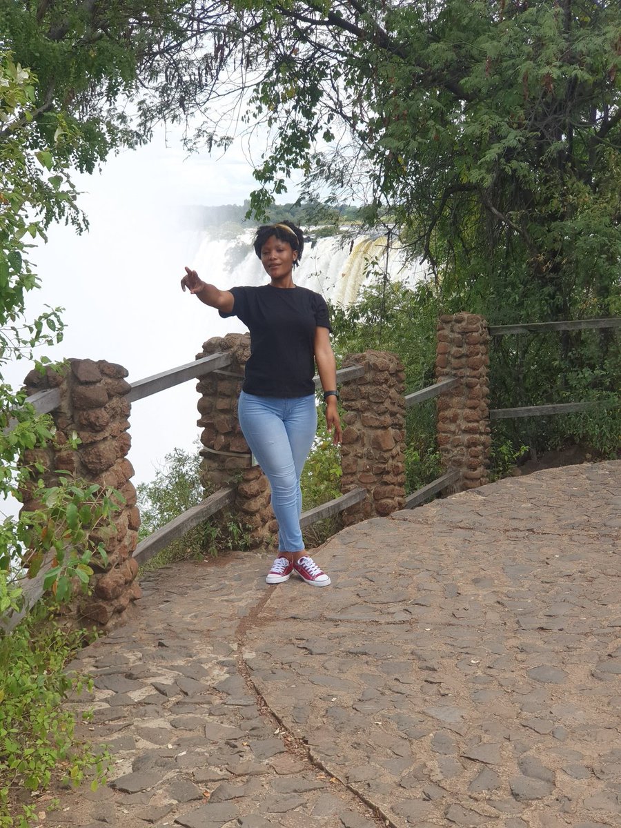 Annisha_Johnz's tweet photo. Even in my next life I will definitely choose Journalism 🤌🙌💫💃❤️❤️ https://t.co/l8WCz0UDQX