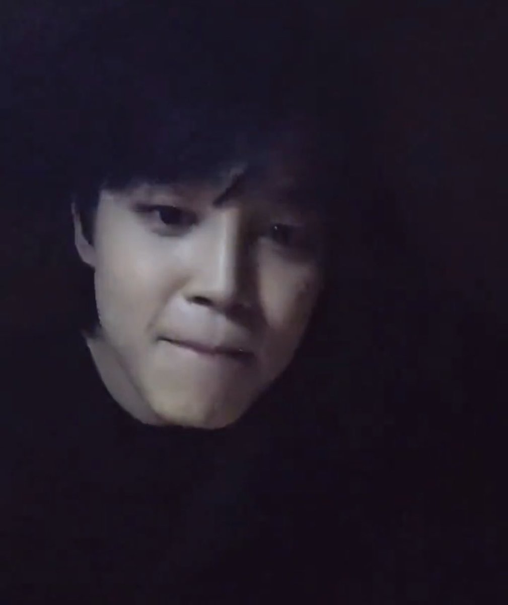 씻고 와서 내 쌩얼 보여줄까
<<요러던 때랑 똑같은데...