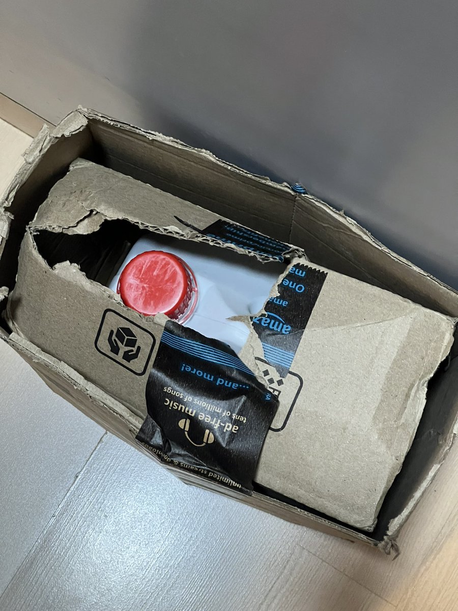 Da1GowaliaTank's tweet image. Did as you mentioned and went back to the same place where I started… Keep the Rs 600 rupees. And I will throw the box and the membership away… #BanAmazonPrime… Hey #JeffBezoz hope you’re seeing your company go to the toilets in India…