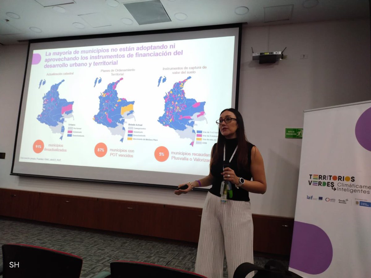 DNP_Colombia's tweet photo. ¡Hoy estamos haciendo #TerritoriosPosibles! @FondoAccion y #DNP lideran el Primer Taller de Fortalecimiento de capacidades locales en el uso de la información de #CatastroMultipropósito para la administración del territorio, en el marco del proyecto Territorios Verdes. https://t.co/szM9igZvFb