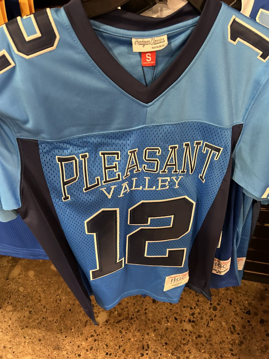 NYJ Matt on Twitter "New store at the mall with NFL players’ high