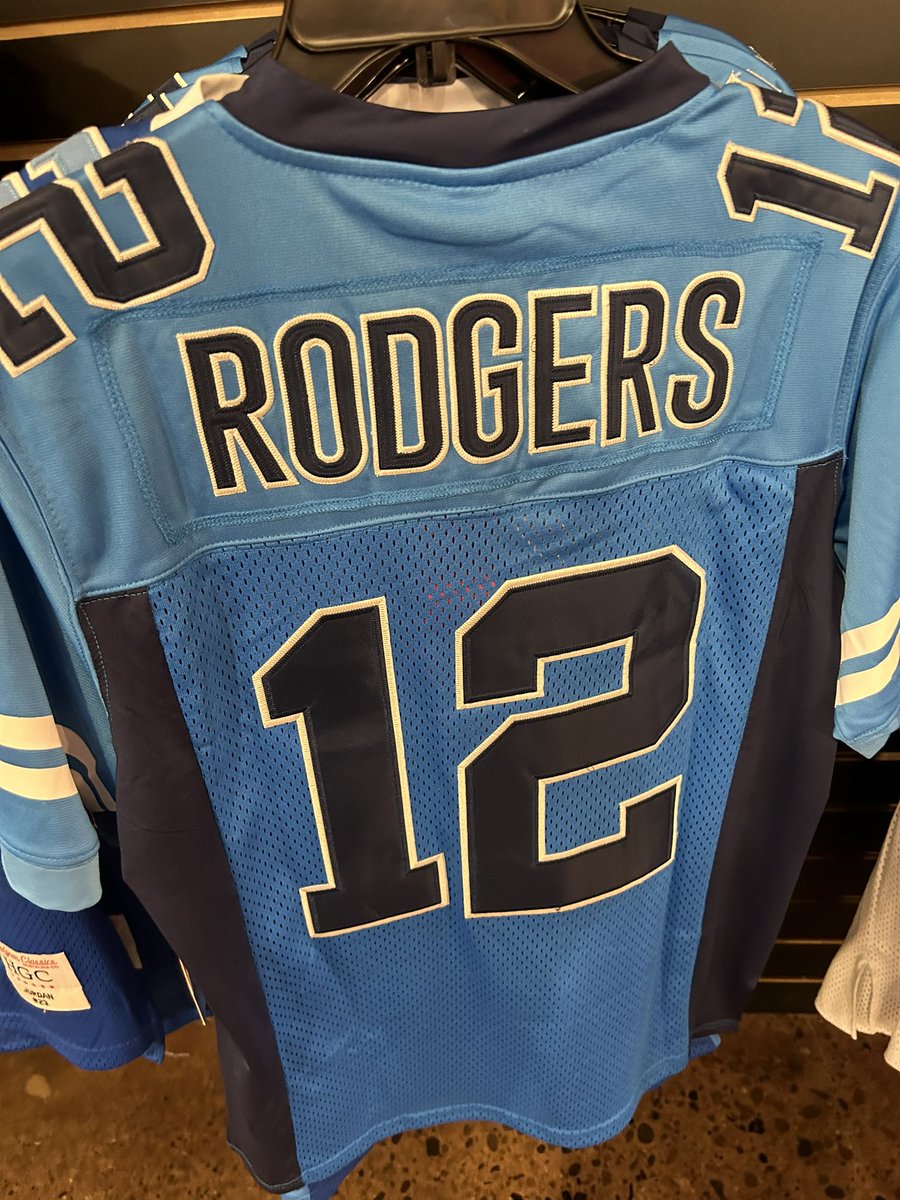 NYJ Matt on Twitter "New store at the mall with NFL players’ high