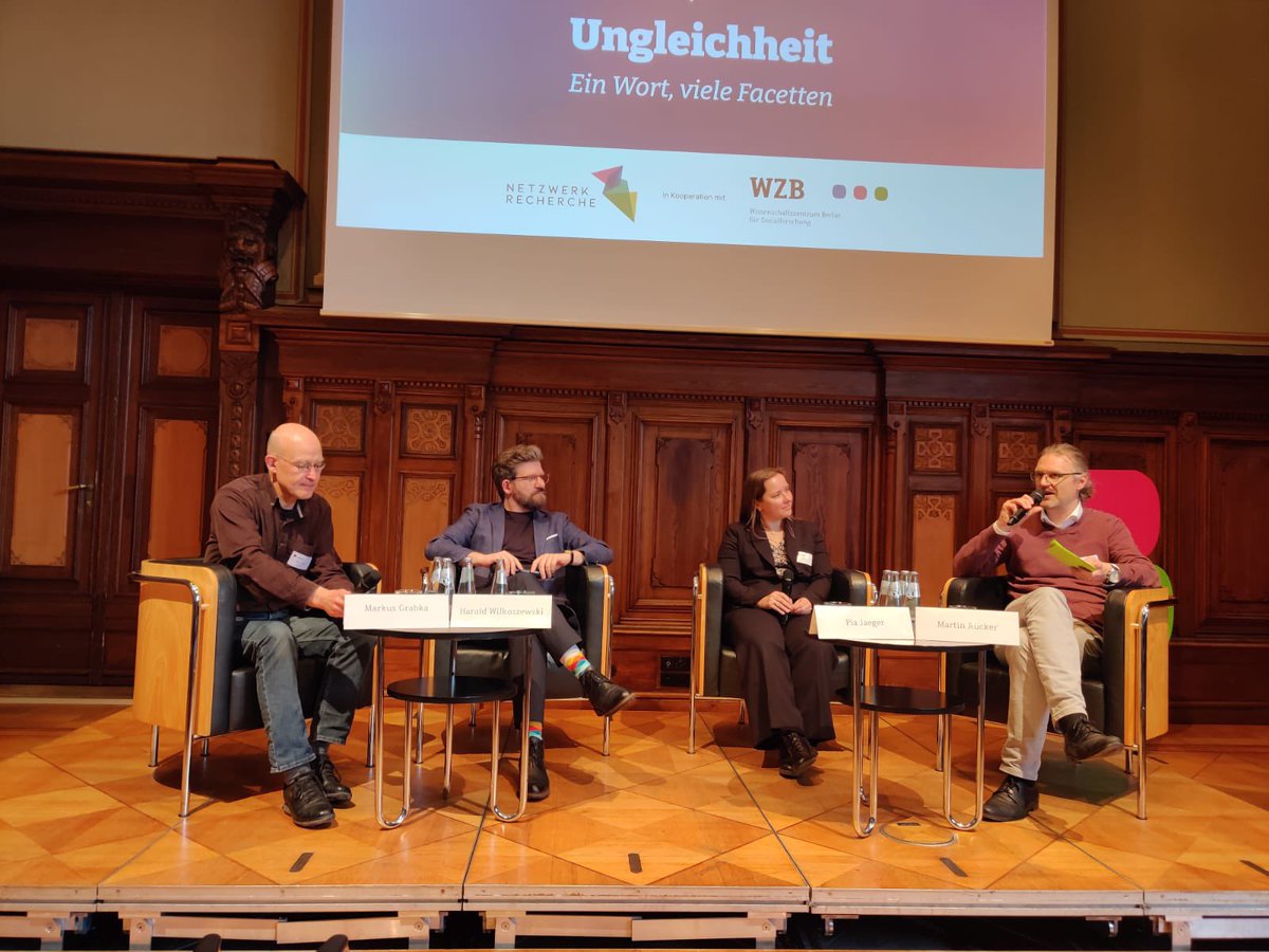 War eben auf einer Podiumsdiskussion mit Harald Wilkoszewski <a href="/WZB_Berlin/">WZB</a>, Markus Grabka <a href="/DIW_Berlin/">DIW Berlin</a> und <a href="/martinruecker/">Martin Rücker</a> des <a href="/nrecherche/">Netzwerk Recherche</a> <a href="/sozialjourno/">Fachgruppe Sozialjournalismus</a> zum Thema Wissenschaft und Medien zu Gast. Hat sehr viel Spaß gemacht! Vielen Dank für die interessante Tagung! #Ungleichheit