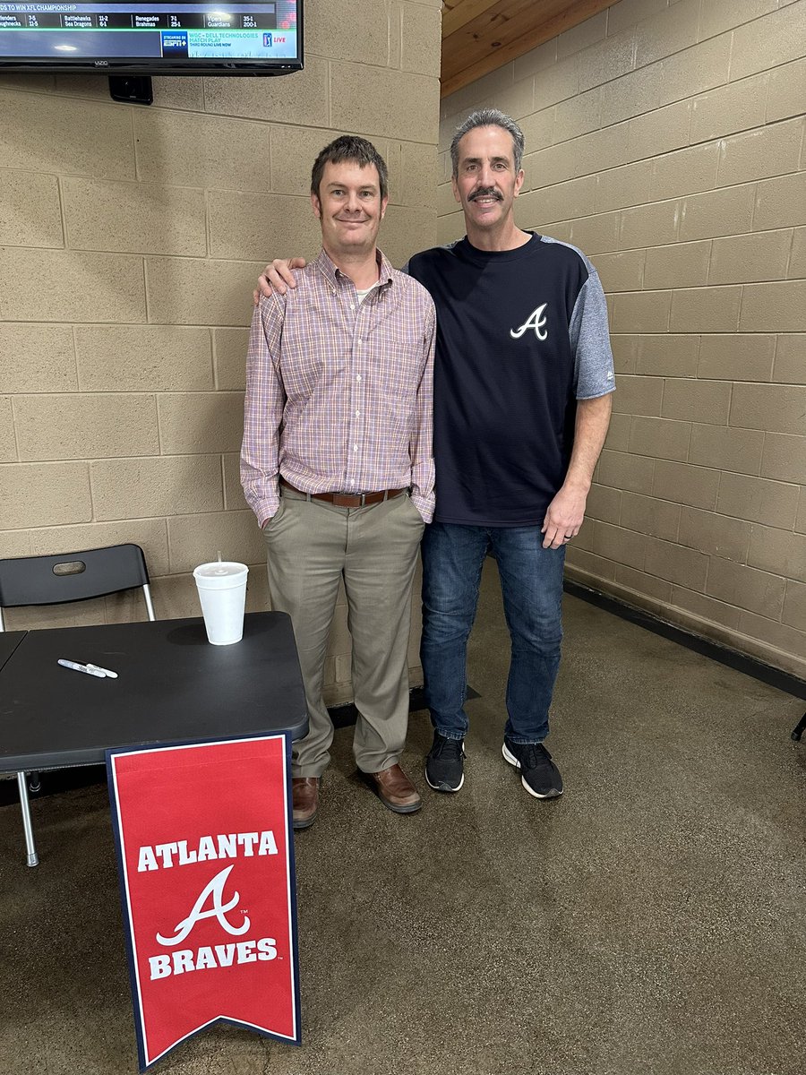 BubbasCruising's tweet photo. Where were you when Sid Slide ? Me and former Braves 1B Sid Bream and heck of a nice guy #atlantabraves #sidbream https://t.co/cV74rLKK0N