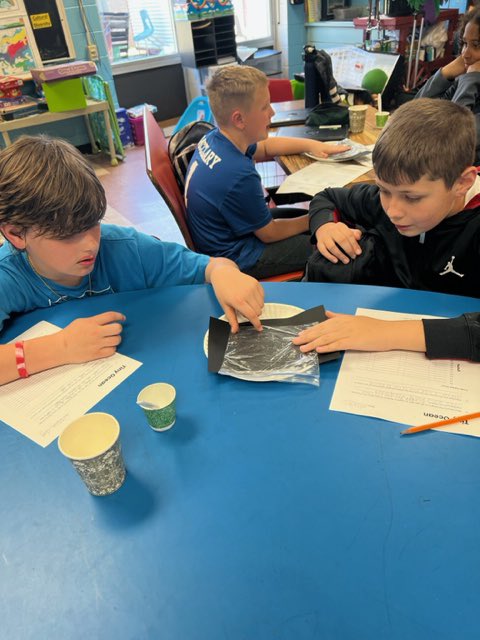 Today, Mrs. Mann’s class discovered how much salt is in the ocean by creating Tiny Oceans. Students then made a bar graph of the miniature ocean to model the proportions of water and salt.
#ysd1forimpact#connectedasone #learnservegiveasone