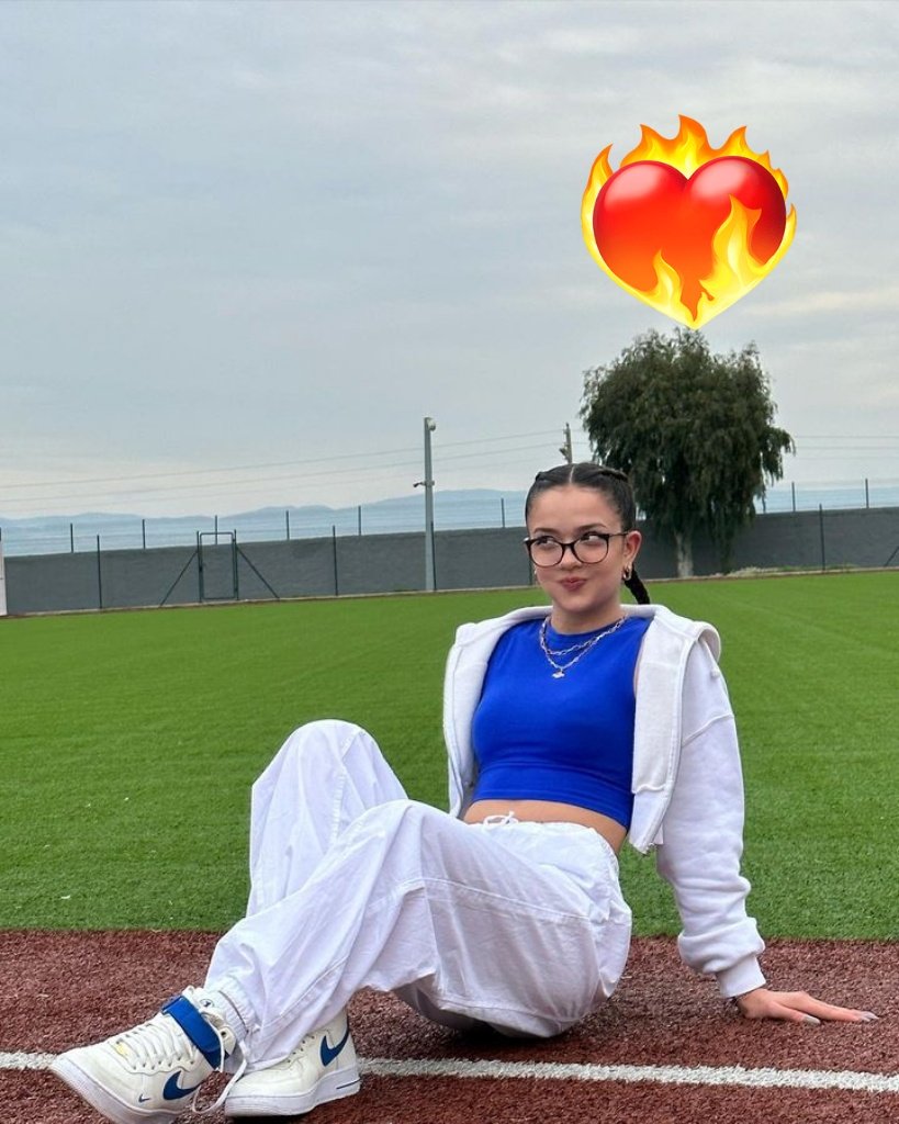 Sexy Ünlüler ️‍🔥🔥 (13K) on Twitter: Feride Özdinç ️‍🔥ATTIRMALIK ️‍🔥