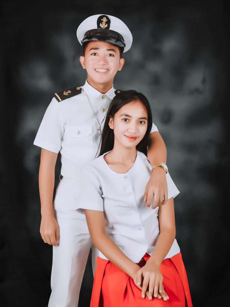 TinacoMary's tweet photo. From:                      To: 
School Uniform    Grad. Pictorial https://t.co/GiEWP6m1Ff