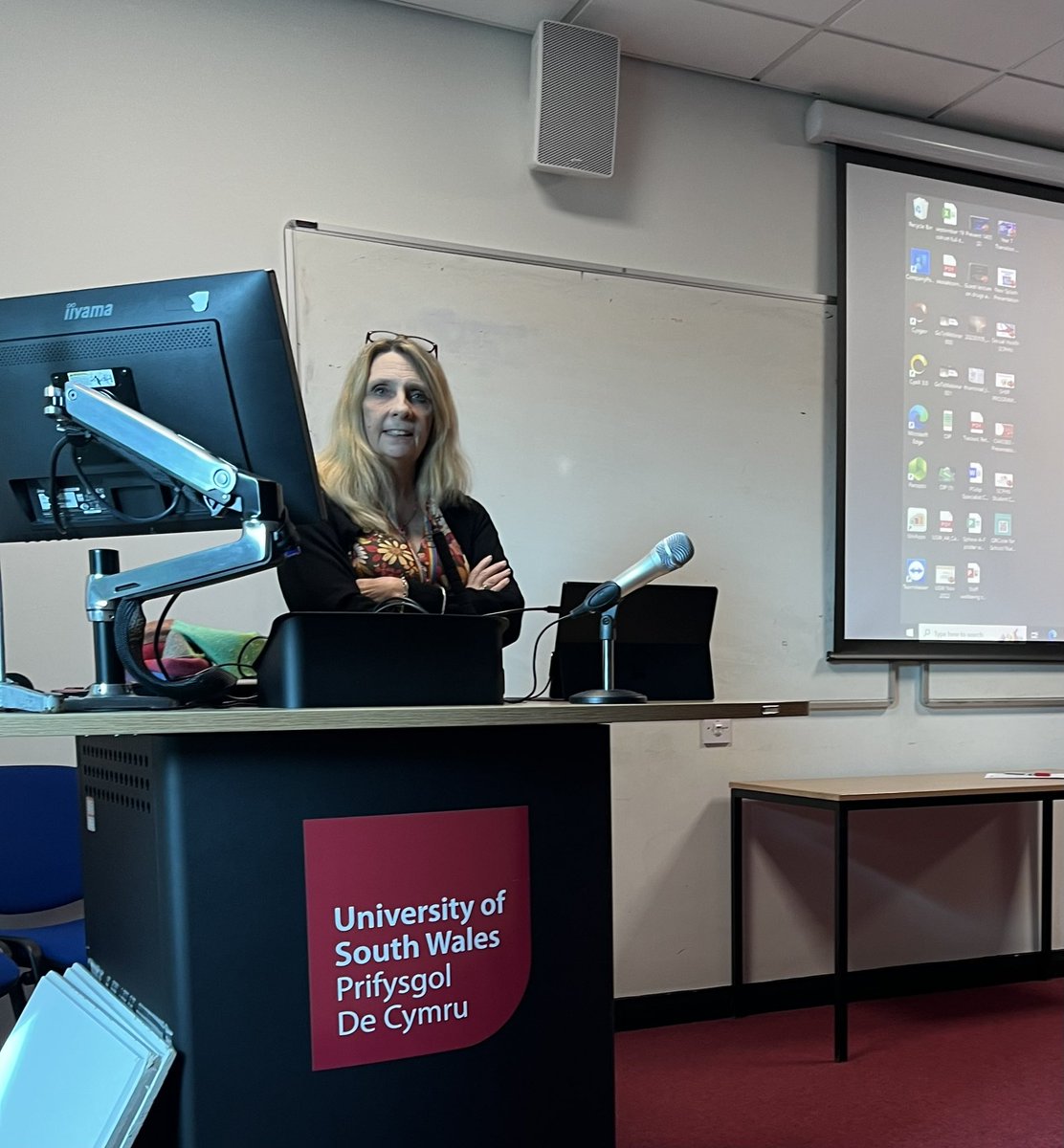Precious_SCPHN's tweet photo. Uplifting vision of a 0-19 service shared by Andrea Bevan Senior Nurse for CTMUHB at the #SCPHN Conference @usw_flse @USWHealthcare @iHealthVisiting @WeHealthVisitor @SAPHNAsharonOBE @WeSchoolNurses @DwynwenSpargo @Michellet15 @hayleylewishv https://t.co/KEmsvkqxWL via @YouTube https://t.co/ygLya0NnC4