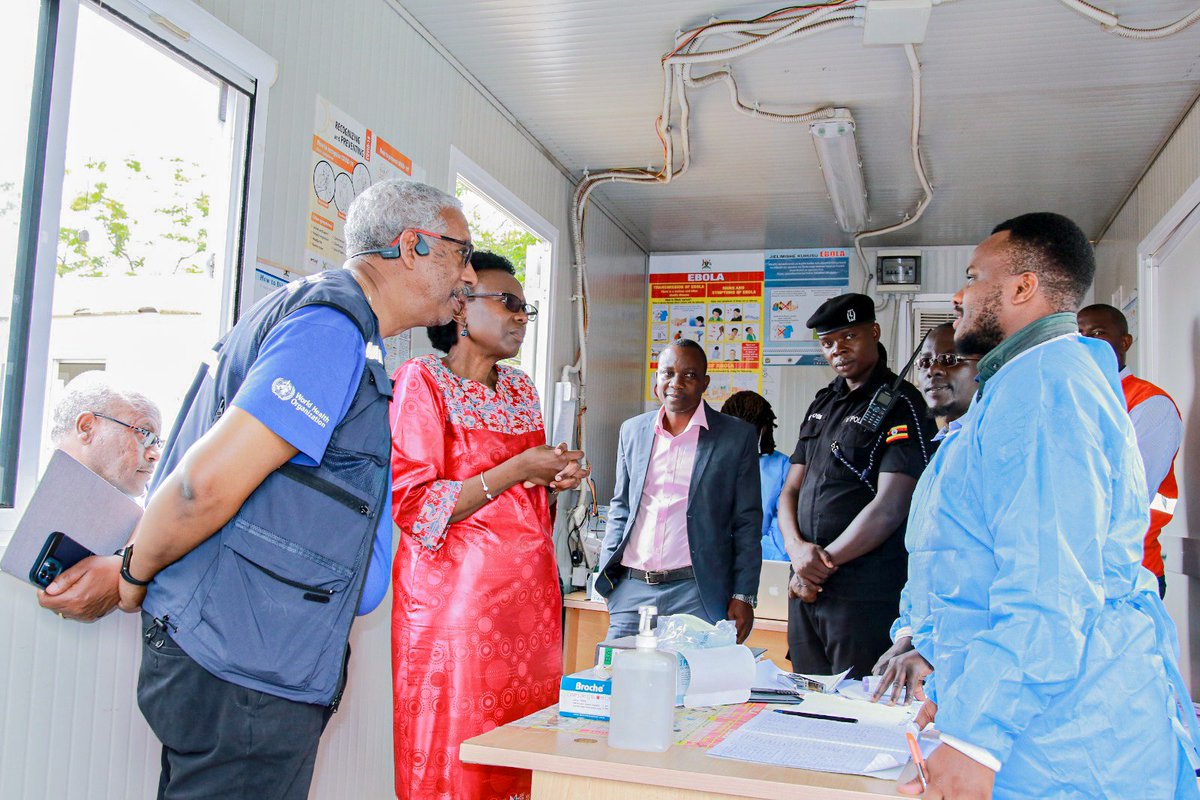 WHOUganda's tweet photo. Following confirmation of
#MarburgOutbreakInTanzania, @WHOUganda &amp; @MinofHealthUG led by Hon. @JaneRuth_Aceng are conducting a readiness assessment of #Mutukula border point as a measure to curb the virus from spreading to Uganda. https://t.co/zu8l0HTChL