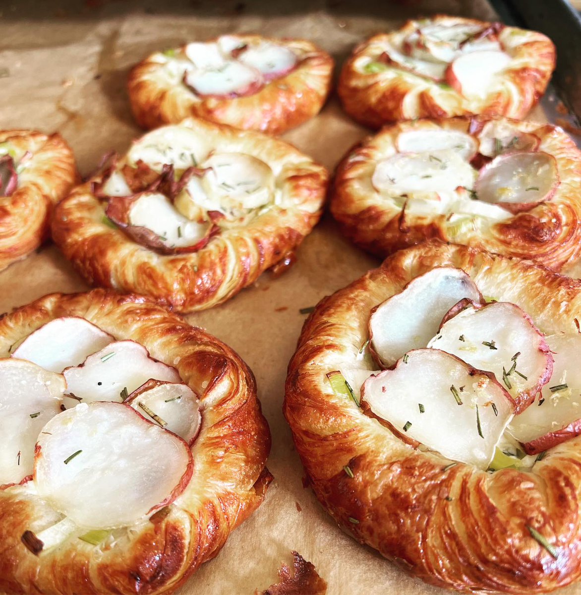 BreadFarmBakery's tweet photo. Get into the #holiday spirit with our festive baked goods.
#BreadFarm #Bakery #BakeryFarm #food https://t.co/opRUlEYNFG