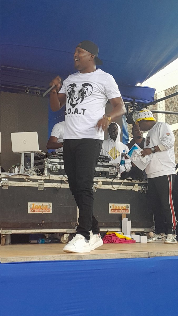 dancanmentor's tweet photo. @dancanmentor
@mzaziwillytuva 
@radiomaisha 
@DjRamboh 
Moi is lit
#mseto campus tour https://t.co/A9ruILRloL