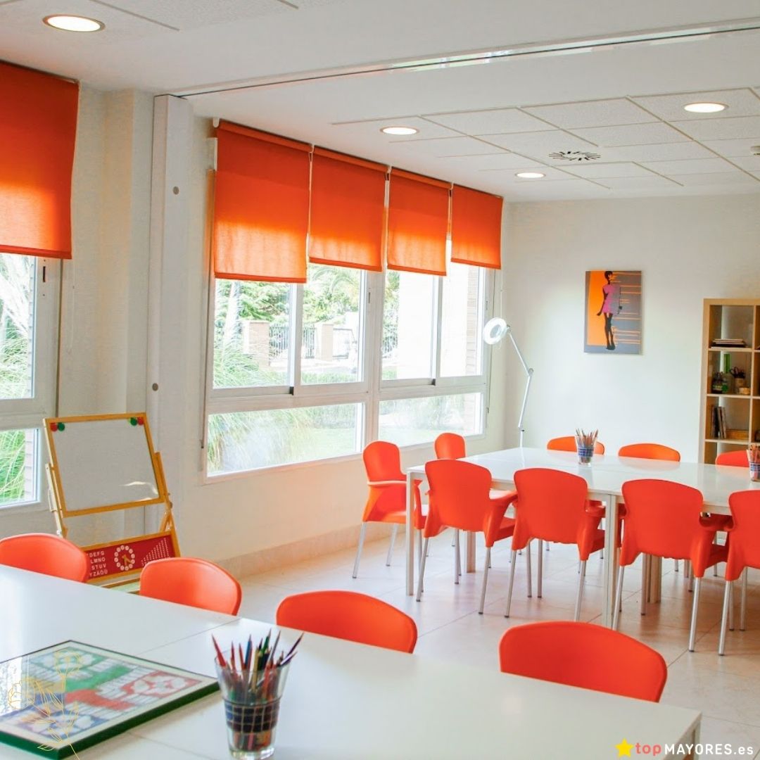 topMAYORES's tweet photo. Esta residencia de mayores en Griñón, Madrid, ofrece una amplia variedad de instalaciones, equipamiento y servicios de primera categoría
https://t.co/sRNHC0Uu82
#ResidenciasParaMayoresEnGriñon #Geriatricos #BuscadorResidenciasdeAncianos #ResidenciasParaMayores #CuidadosAdultos https://t.co/OKk8t8xy4t