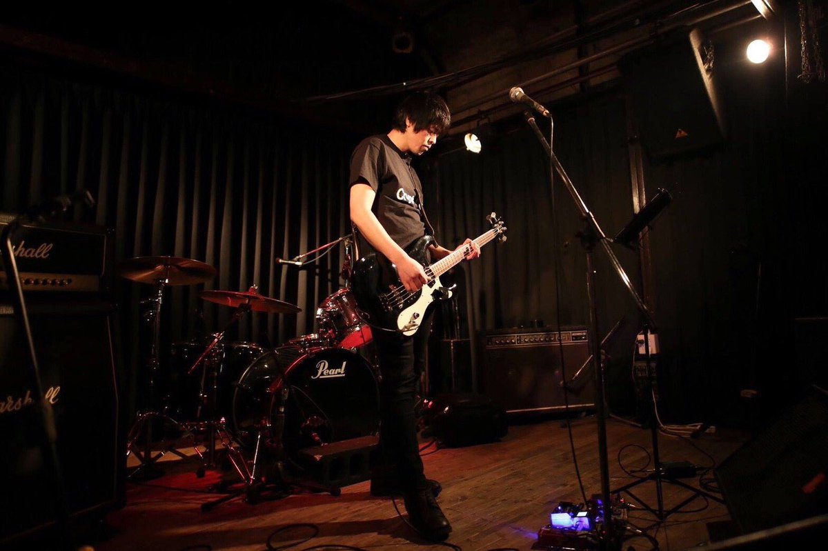 MKBASE1's tweet photo. 緊急ライブ告知

島村楽器
【インストアライブ/梅田Loft OPEN STAGE】
m.k.base出演決定

2023/3/26(日)
島村楽器梅田ロフト店 店内スタジオ
15:00start/観覧無料

アルバム「m.k.base」「Resize e.p.」より数曲披露します。

何卒！宜しく！お願いします！
m.k.baseマツオケンジロウ https://t.co/H4SzcRi3Kb