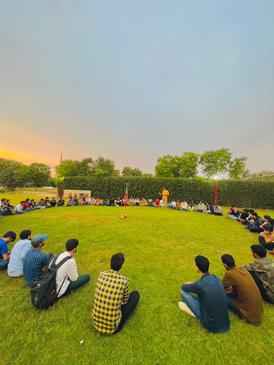 isoabdulhaq's tweet photo. آئی ایس او جامعہ عبدالحق یونٹ کی جانب سے تعلیمی ٹورز 2023 کا انعقاد
آئی ایس او جامعہ عبدالحق یونٹ کراچی کے جی ایس برادر اظہر علی نے امامیہ اسٹوڈنٹس آرگنائزیشن کے اہداف و مقاصد کو بیان کیا 
#isopak #imh
#imc #isoahu
#isoabdulhaq
#studytour https://t.co/wojV1YbDr2
