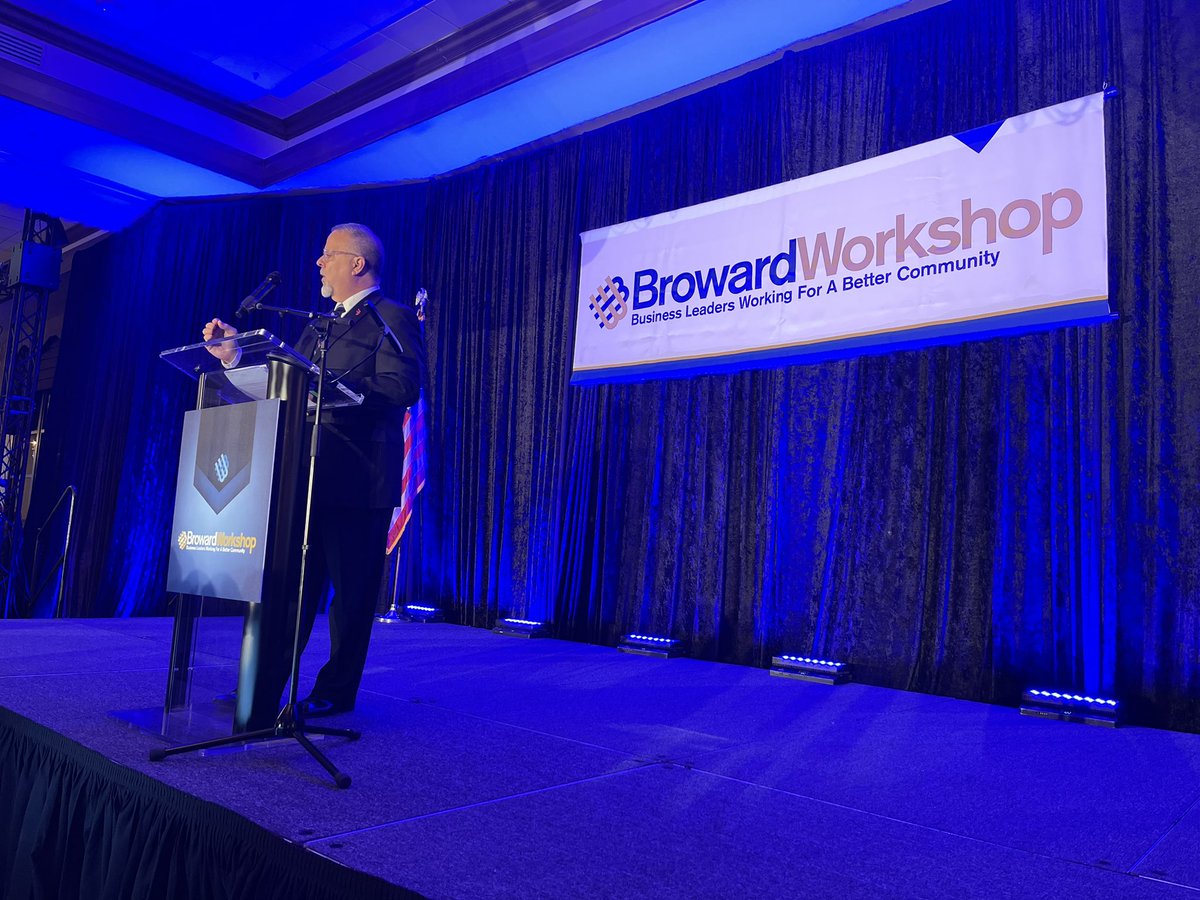Love seeing my longtime policy hero <a href="/WhatTonyCs/">Tony Carvajal</a> kill it at this morning’s #Broward Workshop. 

He makes data exciting. 

#FlaPol