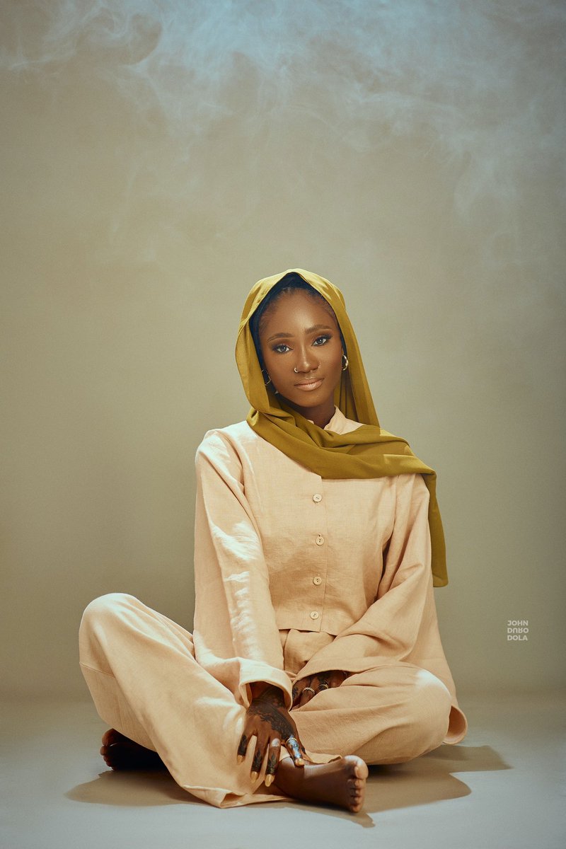 Hauwa_L tweet picture