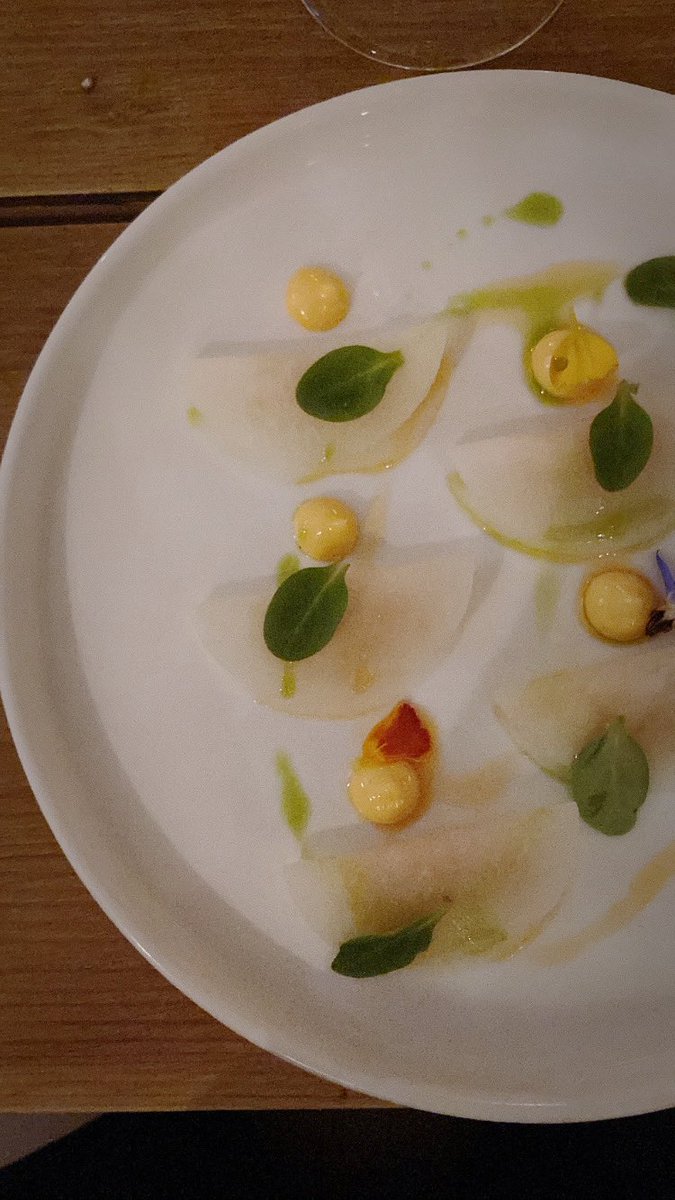 adevalcarcel's tweet photo. La cena de ayer en polea (murcia) con kombuchas brava se pasó por el forro a más del 1/3 de cenas maridaje que he ido en mi vida. Absolutamente descomunal. Si!! Kombuchas y kéfir de agua padreando https://t.co/3qU4hLuZoZ