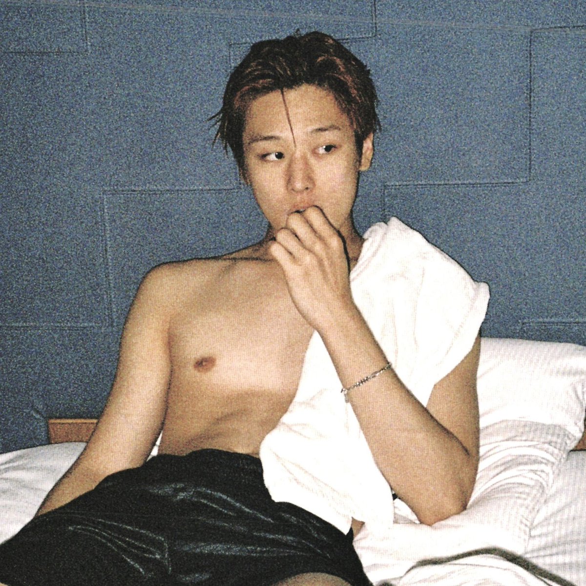 ethlic's tweet image. ️️️ ️
 ️️️
 ️️️

𝗜𝗡𝗦𝗧𝗔𝗚𝗥𝗔𝗠 𝗣𝗢𝗦𝗧 — 
𝐛𝐡𝐫𝐞.𝐬 posted a photo.
————————————

Good evening. It's nice to take some nice shower at this hour.
️️️ ️
 ️️️
 ️️️