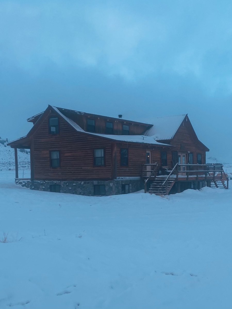 KeithSpurgin's tweet photo. Flying home from Wyoming today!
It’s been an amazing week investing in the staff and students here at Cowboys with a Mission. Not to mention it’s just crazy beautiful!
But I’m excited about date night tonight w Susan Spurgin 😊 https://t.co/dP2AJCGh4y