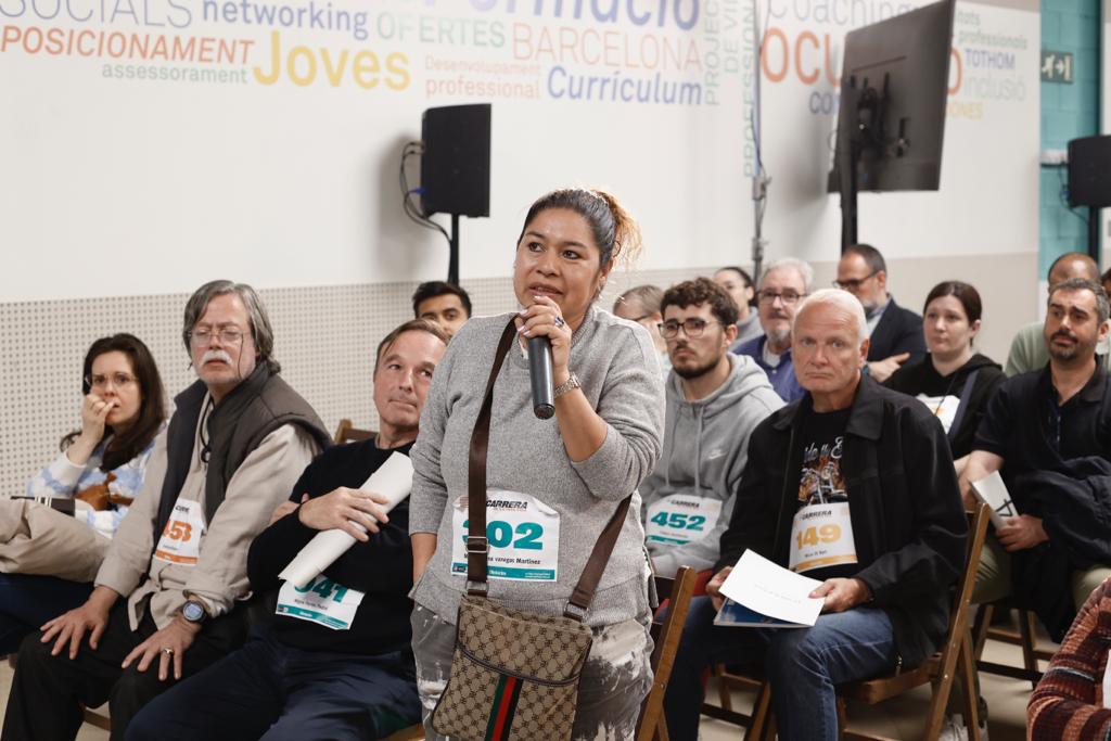 barcelonactiva's tweet photo. 🔛La jornada 'La carrera de la teva vida' converteix #Porta22 en un estadi per preparar-se per l’èxit professional.
📍Hem realitzat tallers relacionats amb l’orientació laboral i el mercat de treball, als quals han participat els i les assistents a l'Spring School de @RMetiers! https://t.co/yZmKZGtSP9