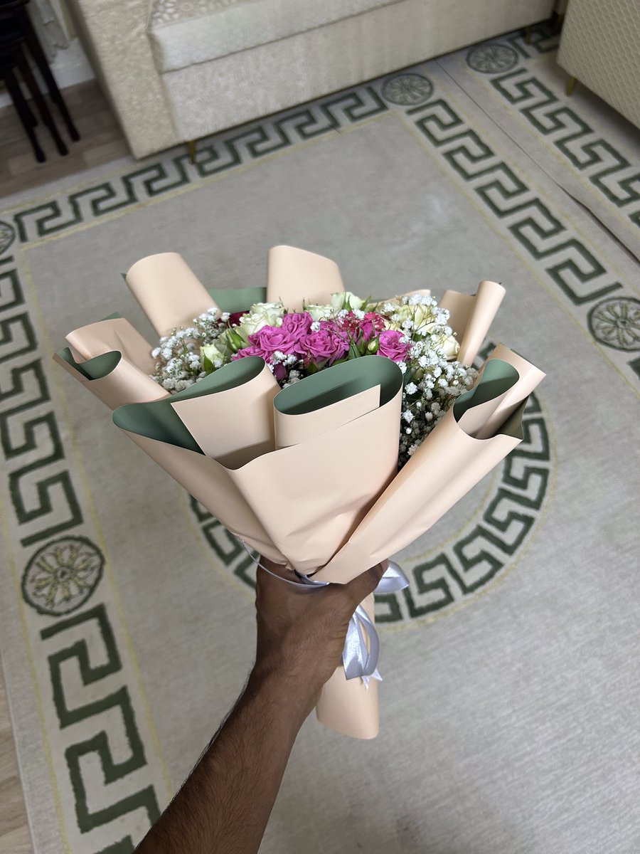 تخيلته ورد…وطلع صبار🌵