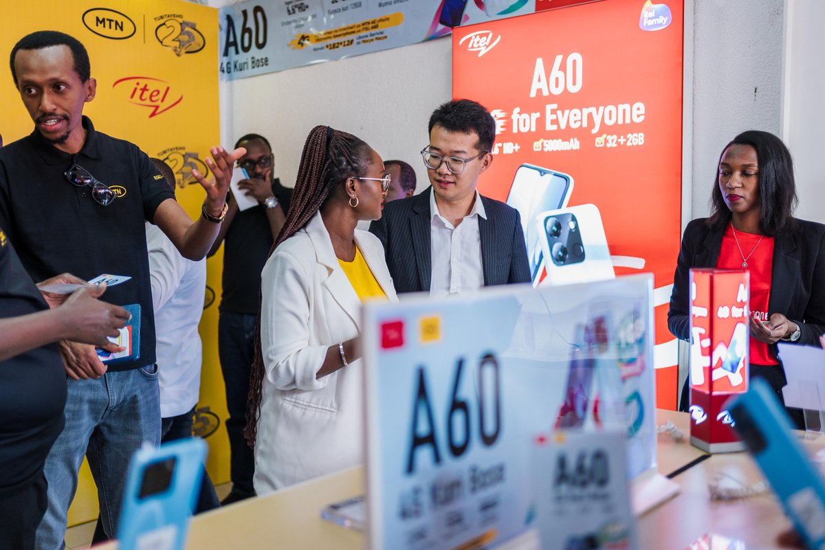 MTNRwanda's tweet photo. #WhatAreWeDoingToday
MTN Rwanda has launched the smart phone, iTel A60 in partnership with @itelrwanda. In a bid to make 4G devices more affordable &amp; accessible, the device will be sold at all MTN Rwanda Service centres, Connect Shops &amp; ITEL stores at FRW 75,000 
#ConnectRwanda https://t.co/1qtCRQ6lXW