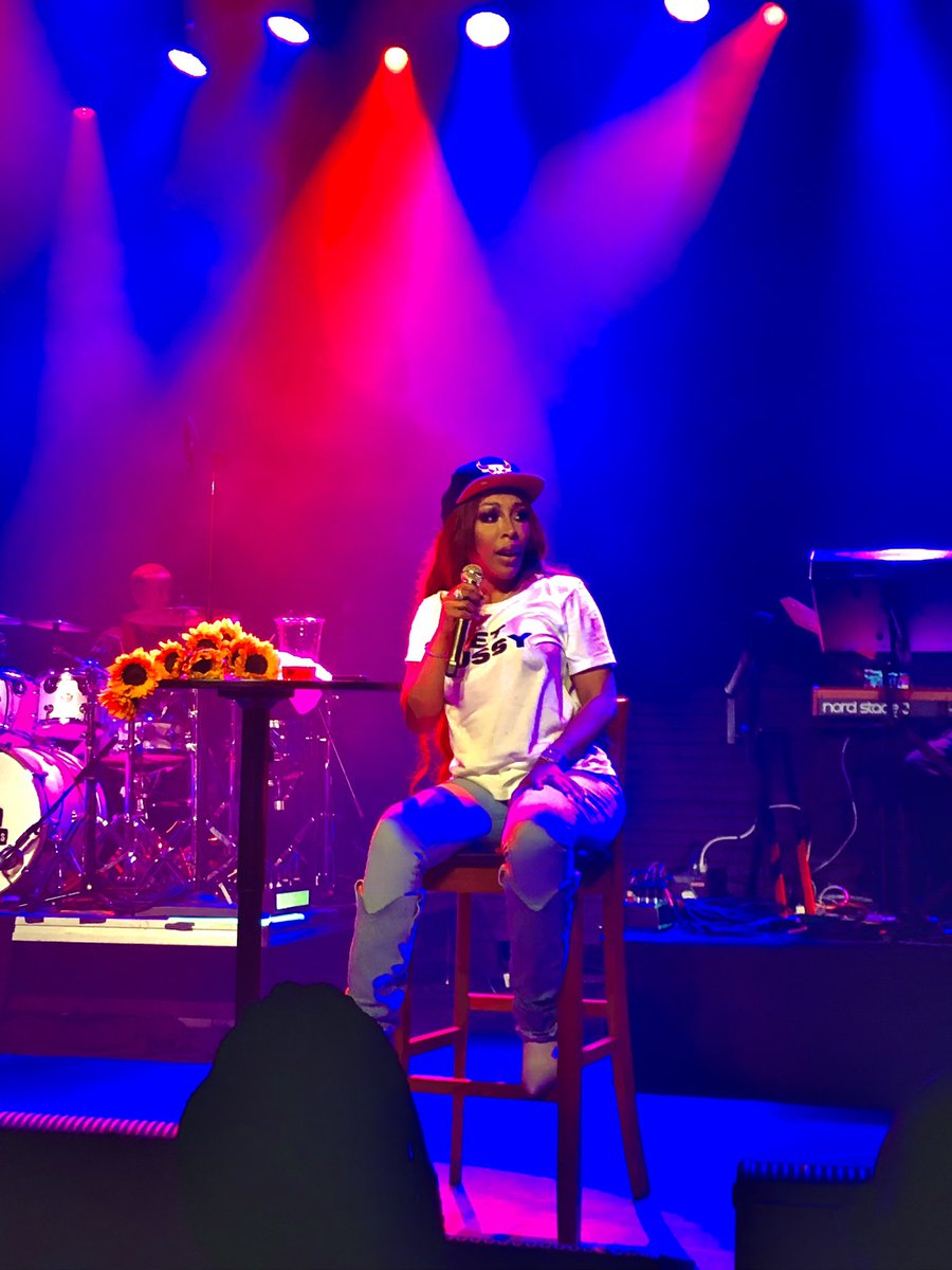 choover00's tweet photo. @kmichelle you killed it last night 😍 come back to nola asap!!!! https://t.co/sQvB5Qx6Kk