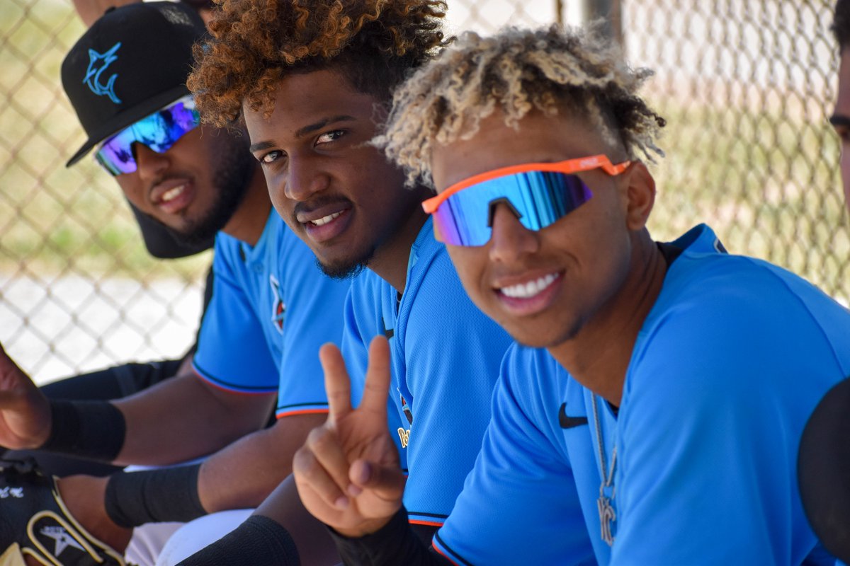 beloitskycarp's tweet photo. Spring Training= Good Vibes Only! @GabeBierman @jacobberry @yiddi_cappe23 @DalvyRosario https://t.co/Y7wsFIcBvO