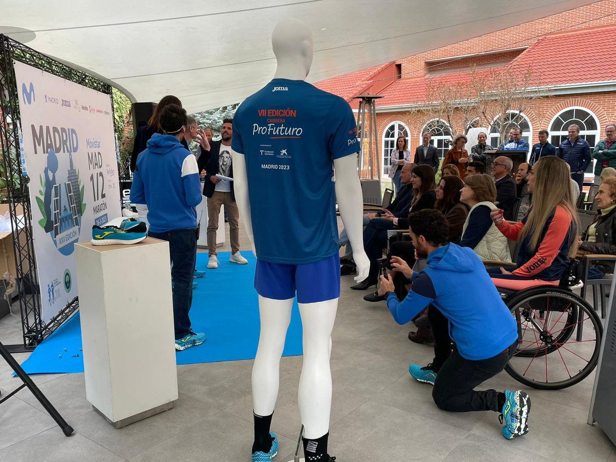 ProFuturo_'s tweet photo. Hoy se ha presentado oficialmente nuestra #CarreraProFuturo en un acto institucional para dar el pistoletazo de salida a la VII edición.

🗓️¡Nos vemos este domingo 26 en las calles de Madrid!

#EducarTransforma #EducaciónDigital https://t.co/qyTci5j2hm