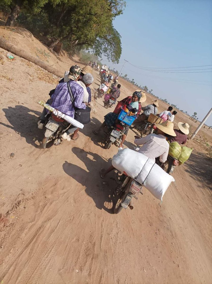 zawmoethant71's tweet photo. More than 5,000 residents of #Myoung Twp were fled to safety,due to the terrorist military's troops column,so_call #Ogre column had killing & raiding more than 25 villages in region.
https://t.co/MObtoQ7K5I
#2023Mar24Coup
#AcceptNUGRejectMilitary
#WhatsHappeningInMyanmar https://t.co/SyQcihUjWU