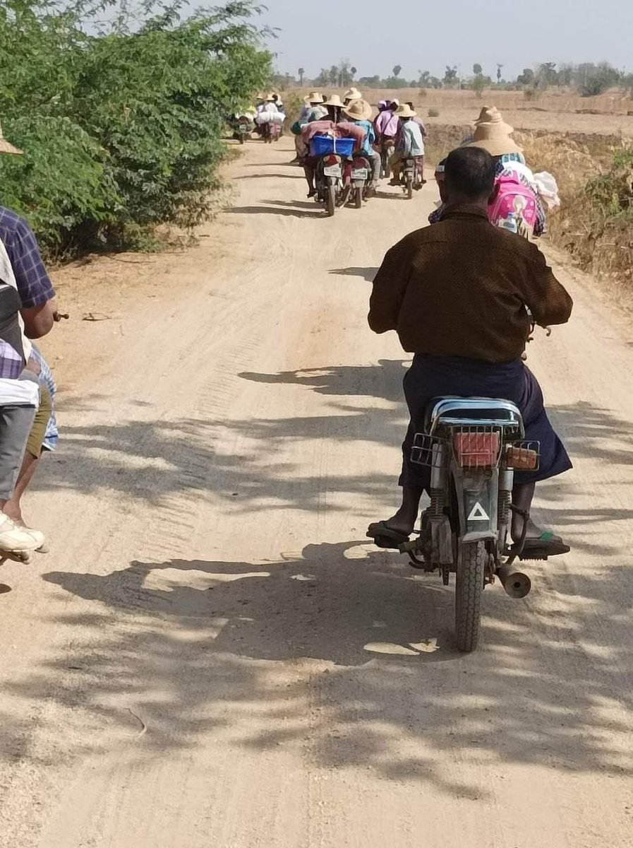 zawmoethant71's tweet photo. More than 5,000 residents of #Myoung Twp were fled to safety,due to the terrorist military's troops column,so_call #Ogre column had killing & raiding more than 25 villages in region.
https://t.co/MObtoQ7K5I
#2023Mar24Coup
#AcceptNUGRejectMilitary
#WhatsHappeningInMyanmar https://t.co/SyQcihUjWU