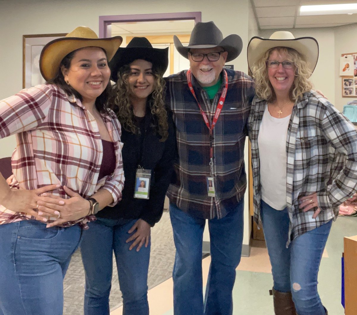 Amherststschool's tweet photo. HOWDY!! From the Amherst Street Ranch on Wild West Spirit Day.  Have a great day!! ⁦@NASHUASCHOOLS⁩ #nsd42 https://t.co/zgJam12sHr