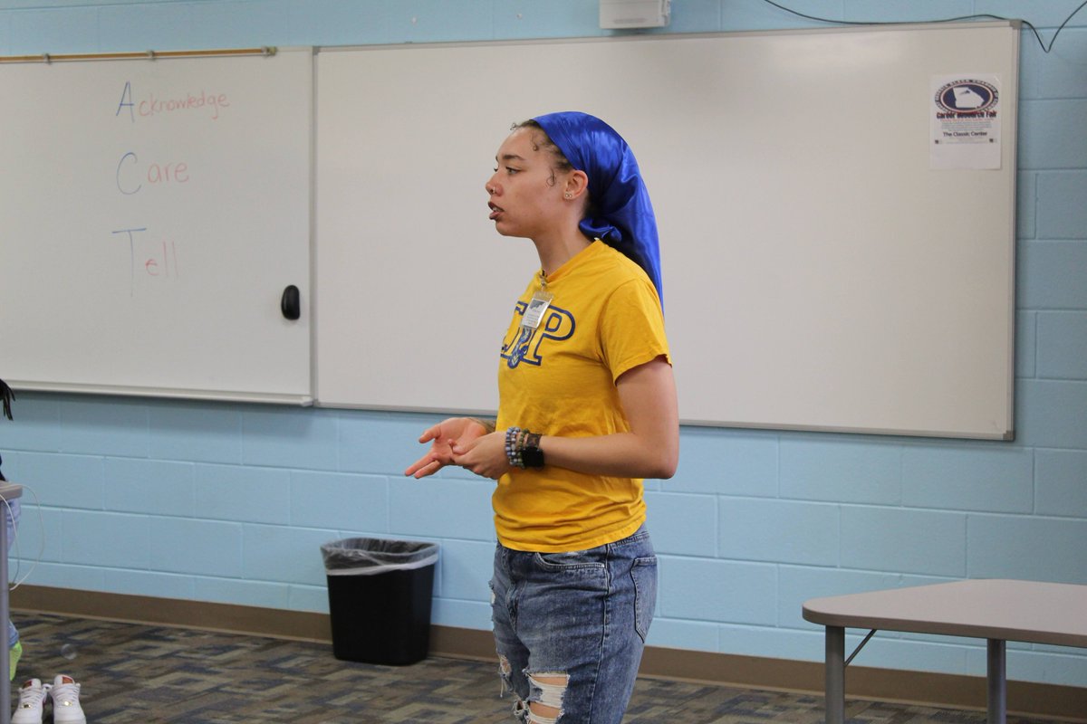 ClassicCityHS's tweet photo. A big thank-you to the Iota Gamma Sigma Chapter of Sigma Gamma Rho Sorority, Inc. for hosting the Youth Symposium at Classic City! Students learned about mental health awareness, financial fitness, and community service. Iota Gamma Sigma also provided free lunches from CFA! https://t.co/XpZ8A3sa5K