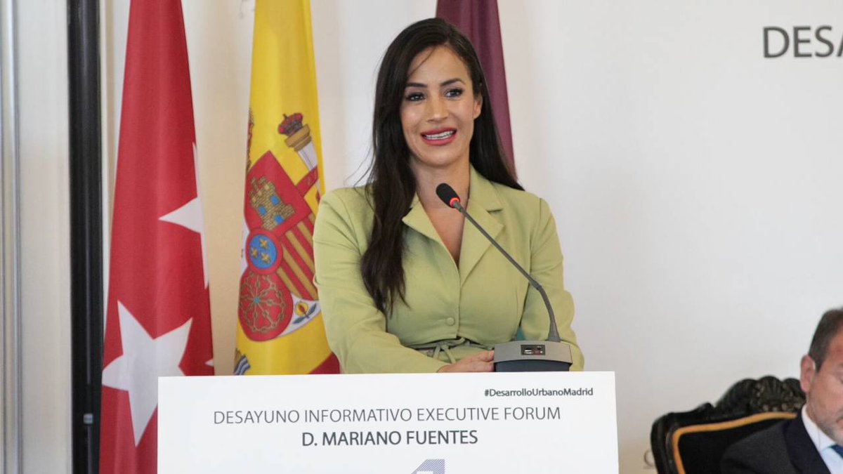 CsMadridCiudad's tweet photo. 🏙 Desde @MADRID impulsamos grandes proyectos de transformación

☕️ @begonavillacis presenta el desayuno informativo de @MarianoFuentesS en @exeforum1, donde ha contado nuestro proyecto de ciudad y todo lo que hemos hecho hasta ahora https://t.co/LPVW3G0oYB